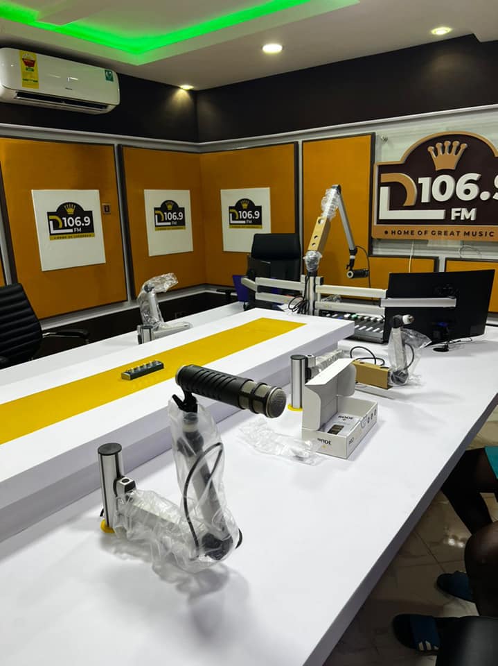 PHOTOS] Daddy Lumba opens his own radio station DLFM in Accra - Ghana  Weekend