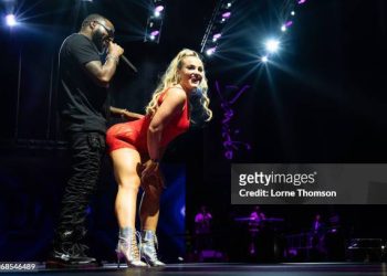 LONDON, ENGLAND - JANUARY 28: Davido performs at The O2 Arena on January 28, 2024 in London, England. (Photo by Lorne Thomson/Redferns)
