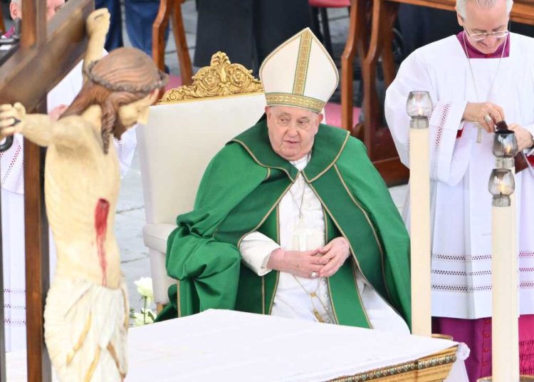 Pope Francis celebrates the mass for the Jubilee of the Armed Forces at St. Peter's square in the Vatican on February 9, 2025. (Photo by Alberto PIZZOLI / AFP) (Photo by ALBERTO PIZZOLI/AFP via Getty Images)