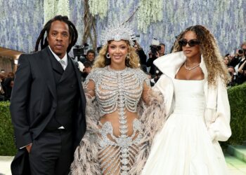 NEW YORK, NEW YORK - MAY 04: (L-R) Jay-Z, Beyoncé and Blue Ivy Carter attend the 2026 Met Gala celebrating "Costume Art" at the Metropolitan Museum of Art on May 04, 2026 in New York City. (Photo by Jamie McCarthy/Getty Images)